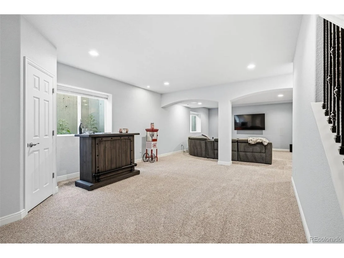 Photo of 3385 Traver Dr