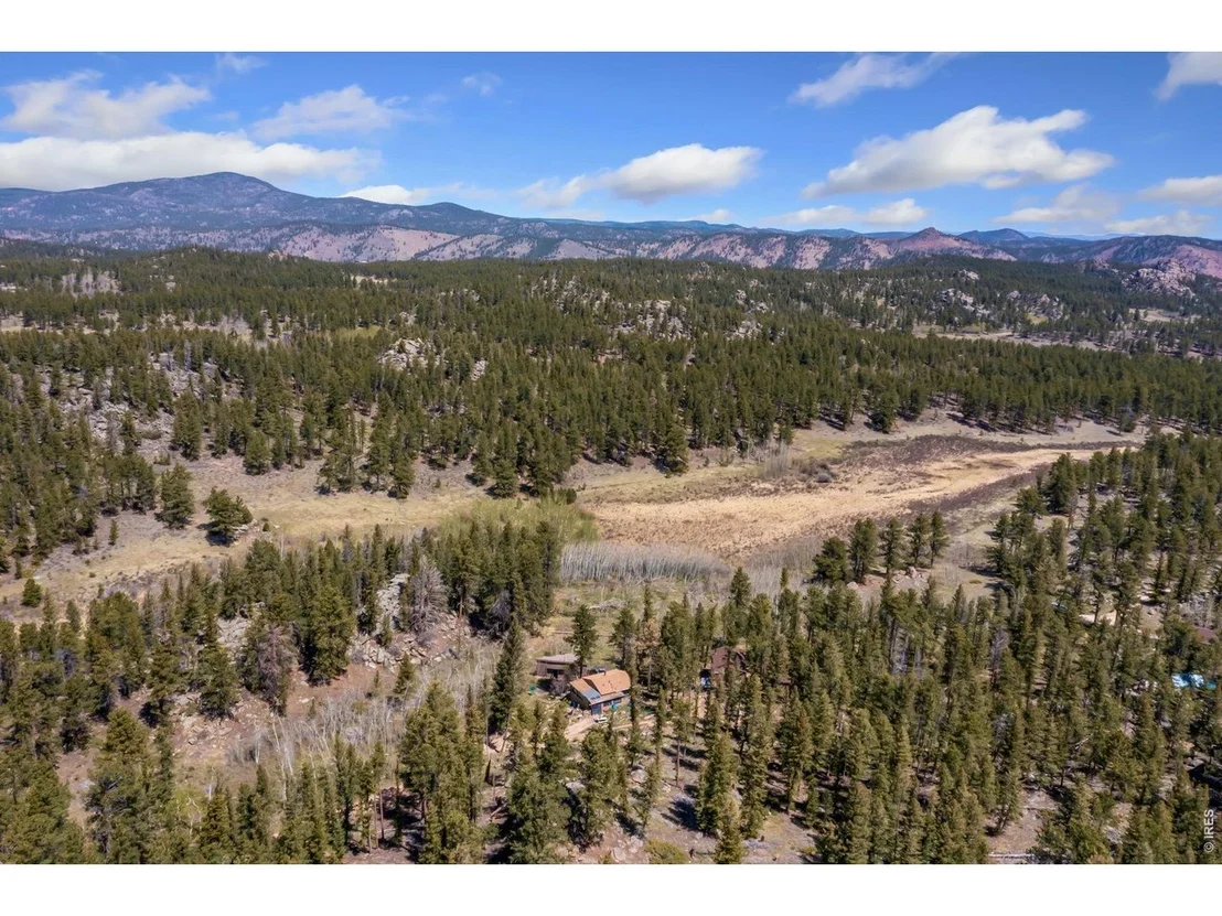 Photo of 151 Columbine Dr