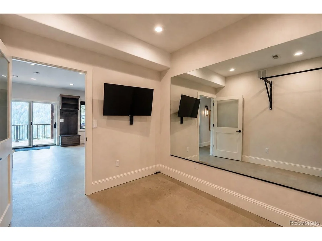 Photo of 3276 Meadow View Rd