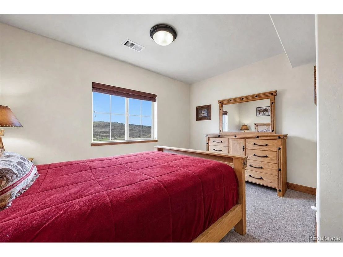 Photo of 103 Peak View Dr