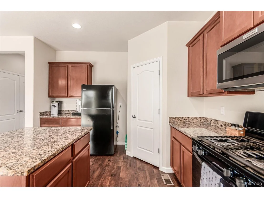 Photo of 504 Vista Blvd