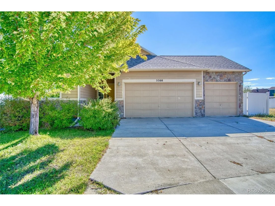 Photo of 3308 Auklet Dr