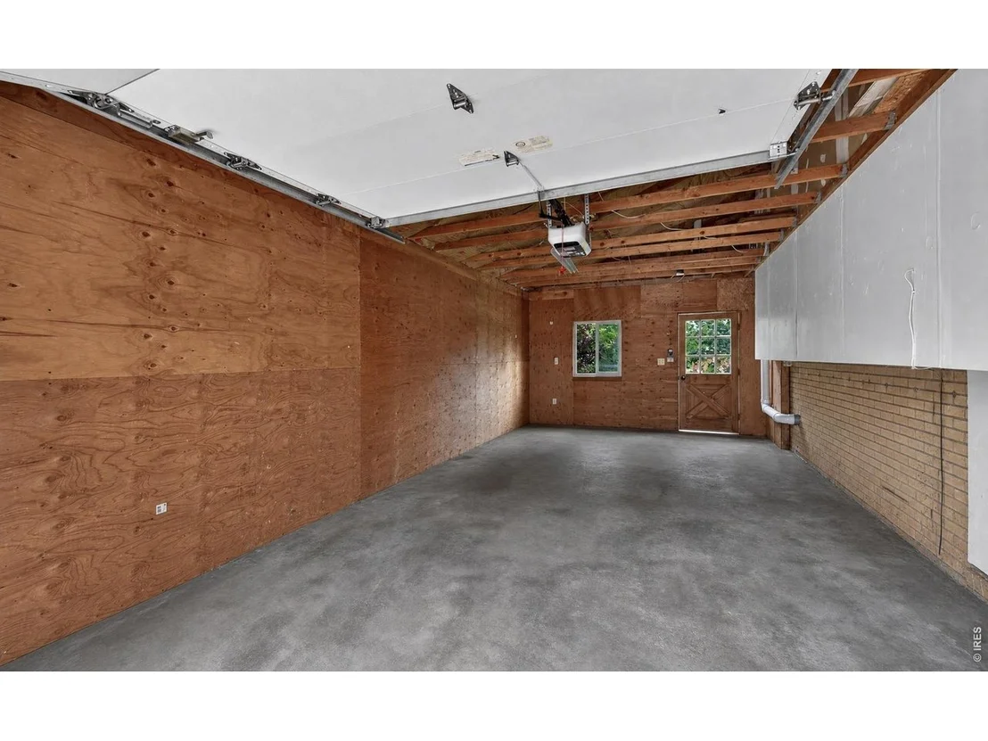 Photo of 3735 Emerson Ave