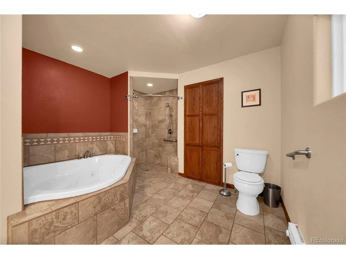 Photo of 450 Date Ave