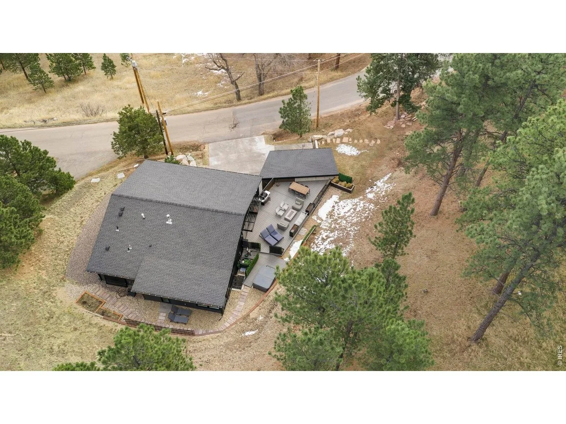 Photo of 316 Pine Tree Ln