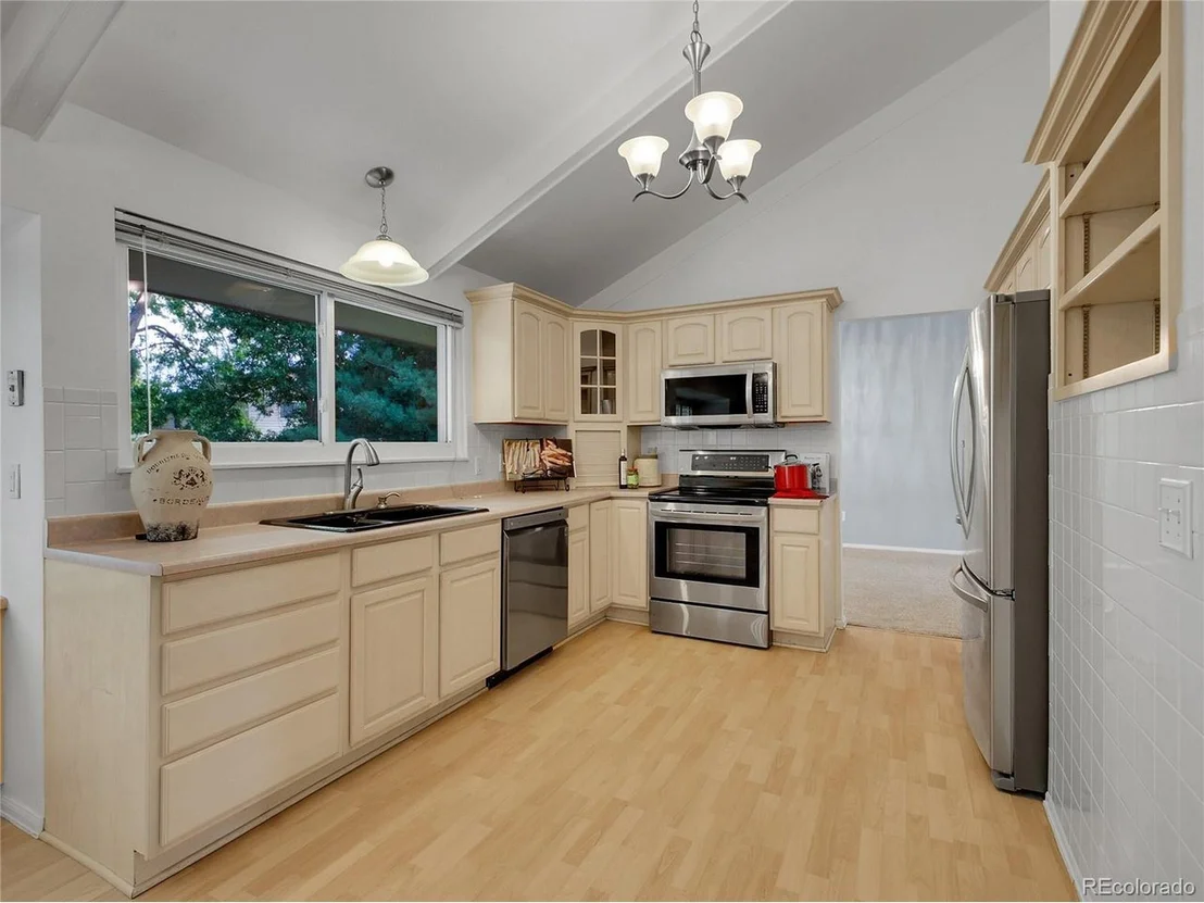 Photo of 4046 S Reading Way