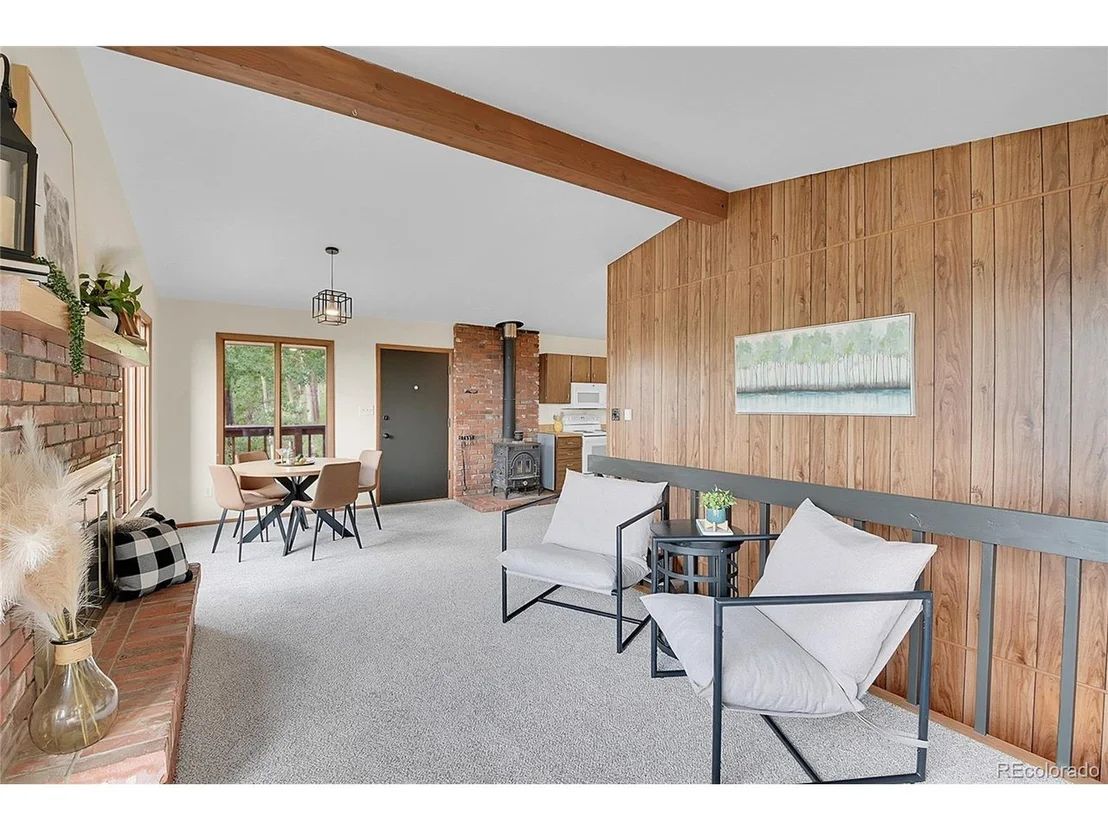 Photo of 83 Hill Cir