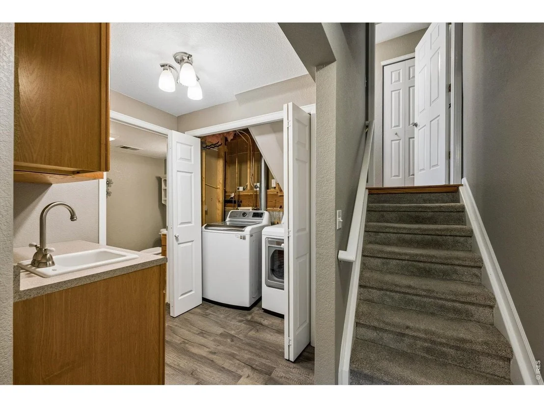Photo of 562 Spruce Cir