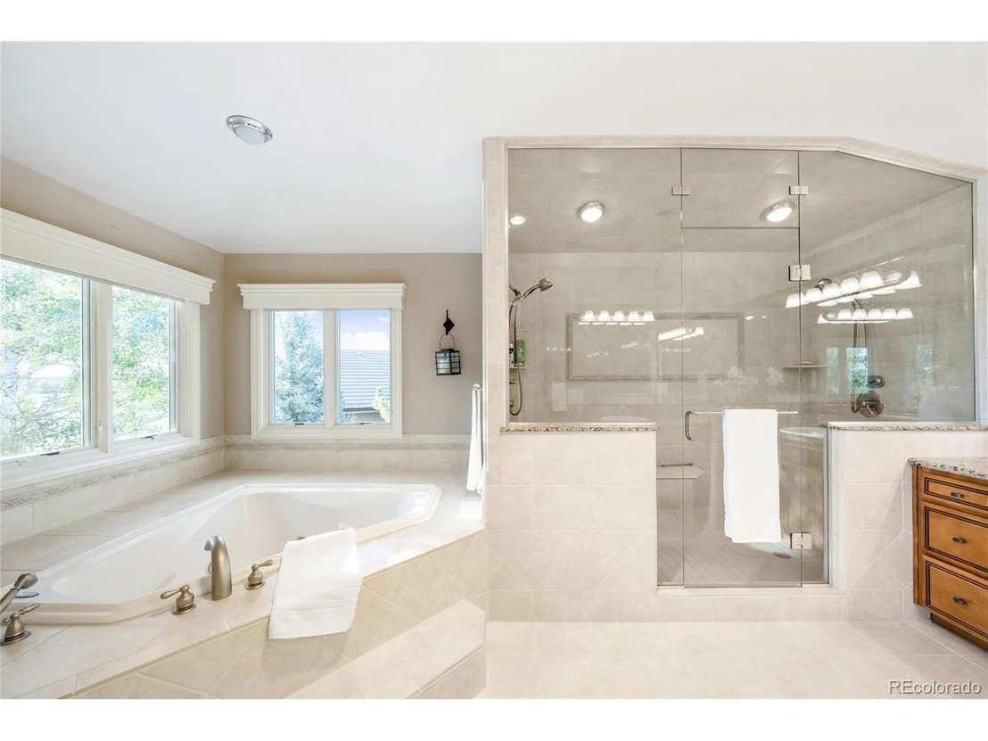Photo of 533 Whitney Bay