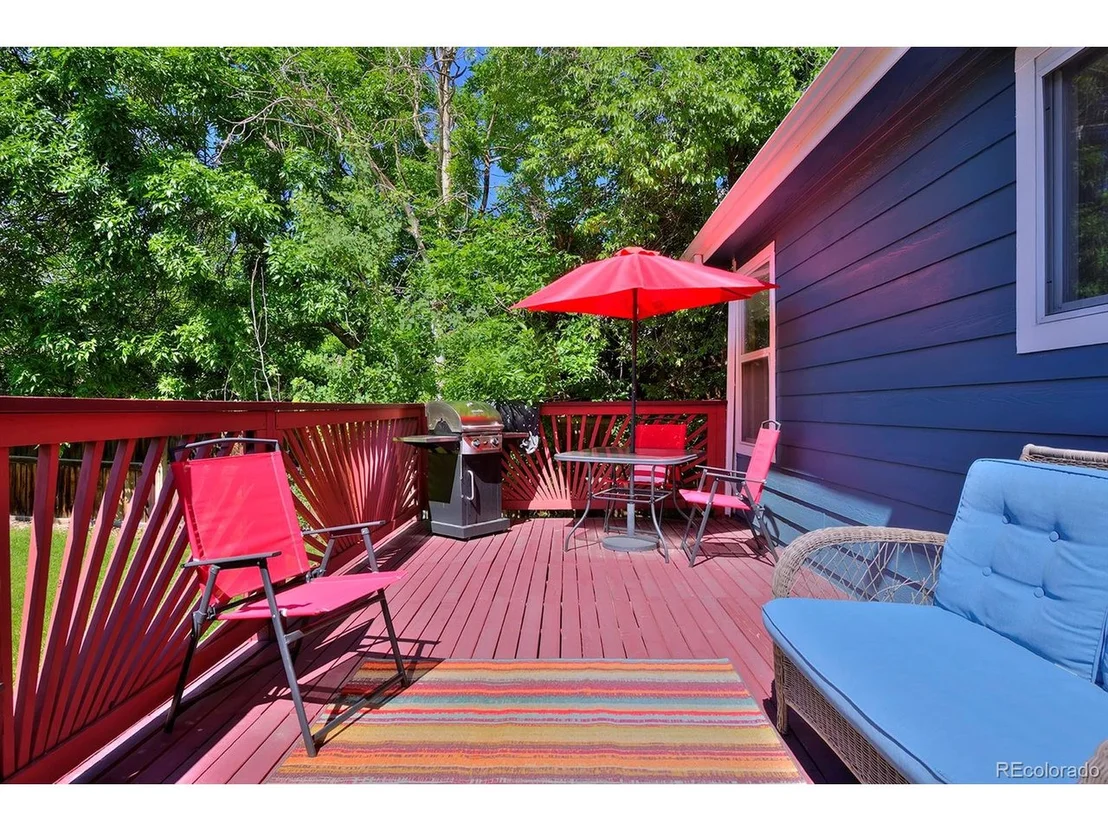 Photo of 372 Oak Ln