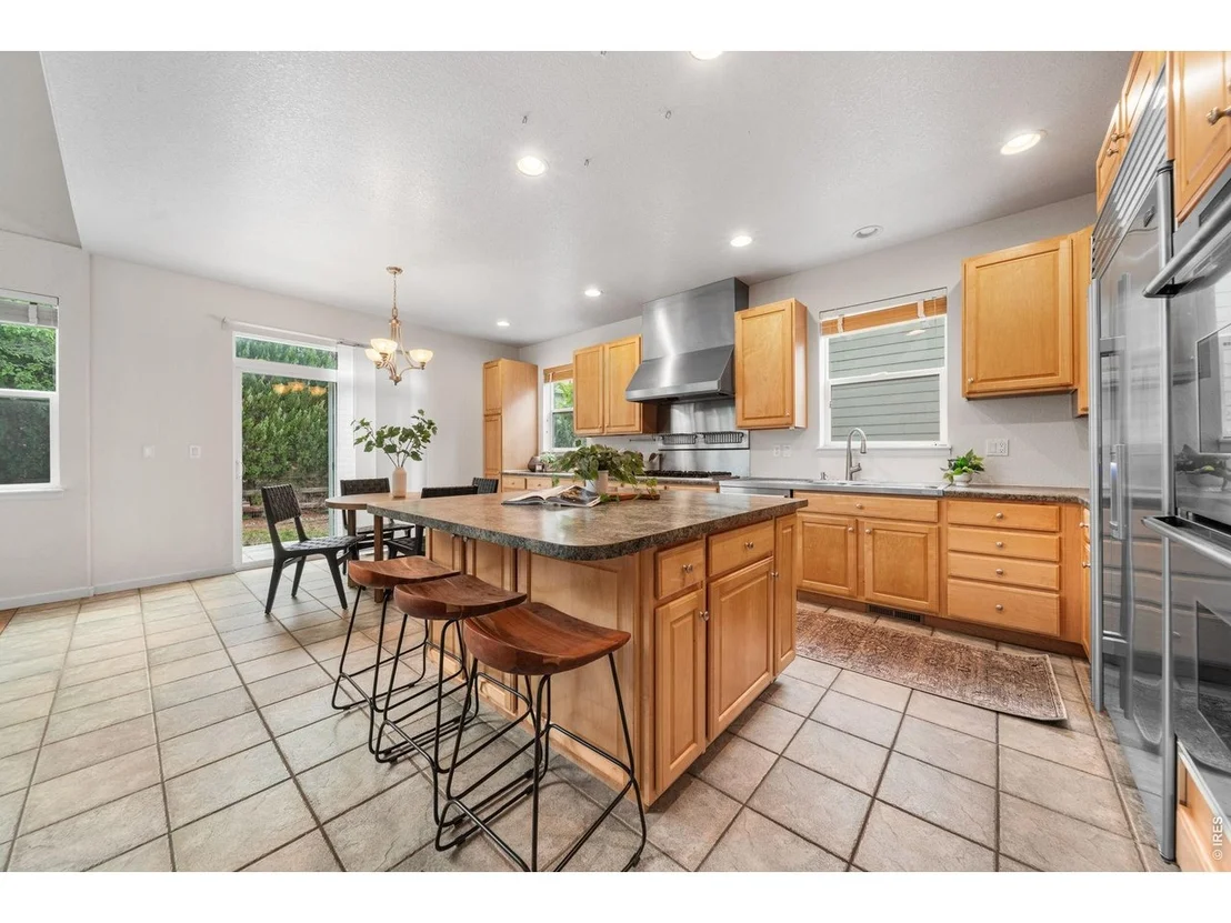 Photo of 3832 Observatory Dr