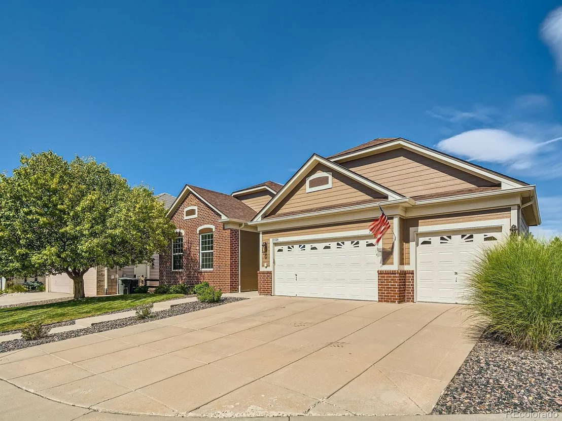 Photo of 21126 Saddleback Cir