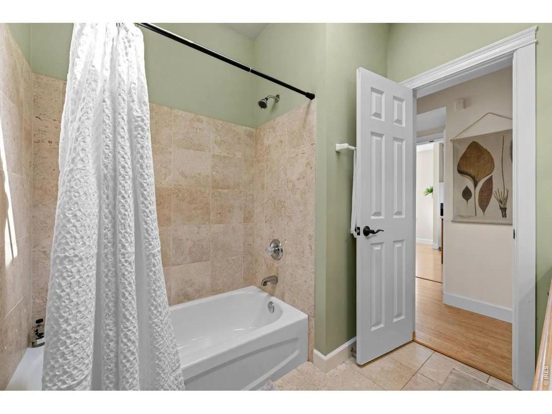 Photo of 1299 Yellow Pine Ave