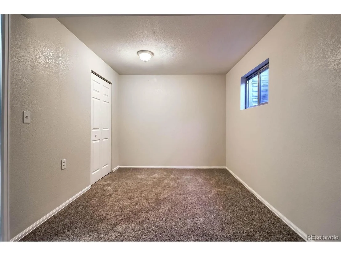 Photo of 1695 Parkside Cir