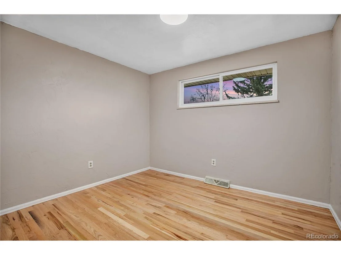 Photo of 1732 Centennial Dr