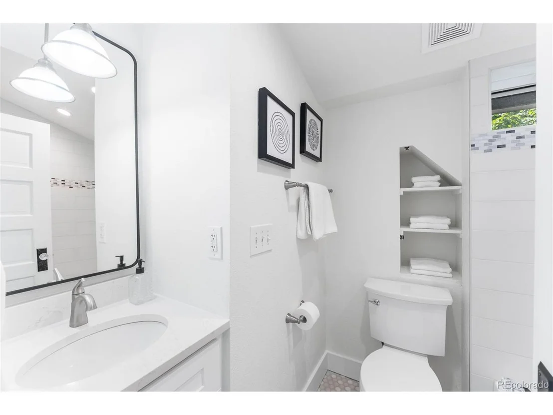 Photo of 1150 Euclid Ave