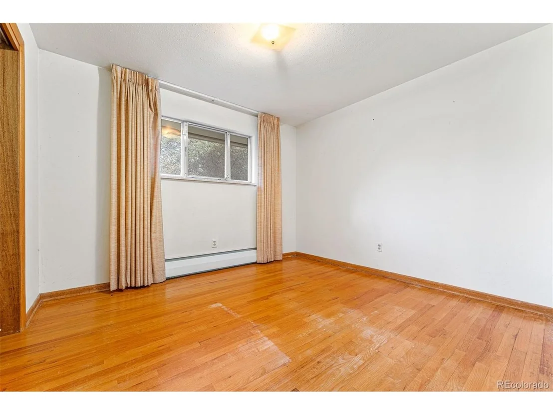 Photo of 300 Scranton St