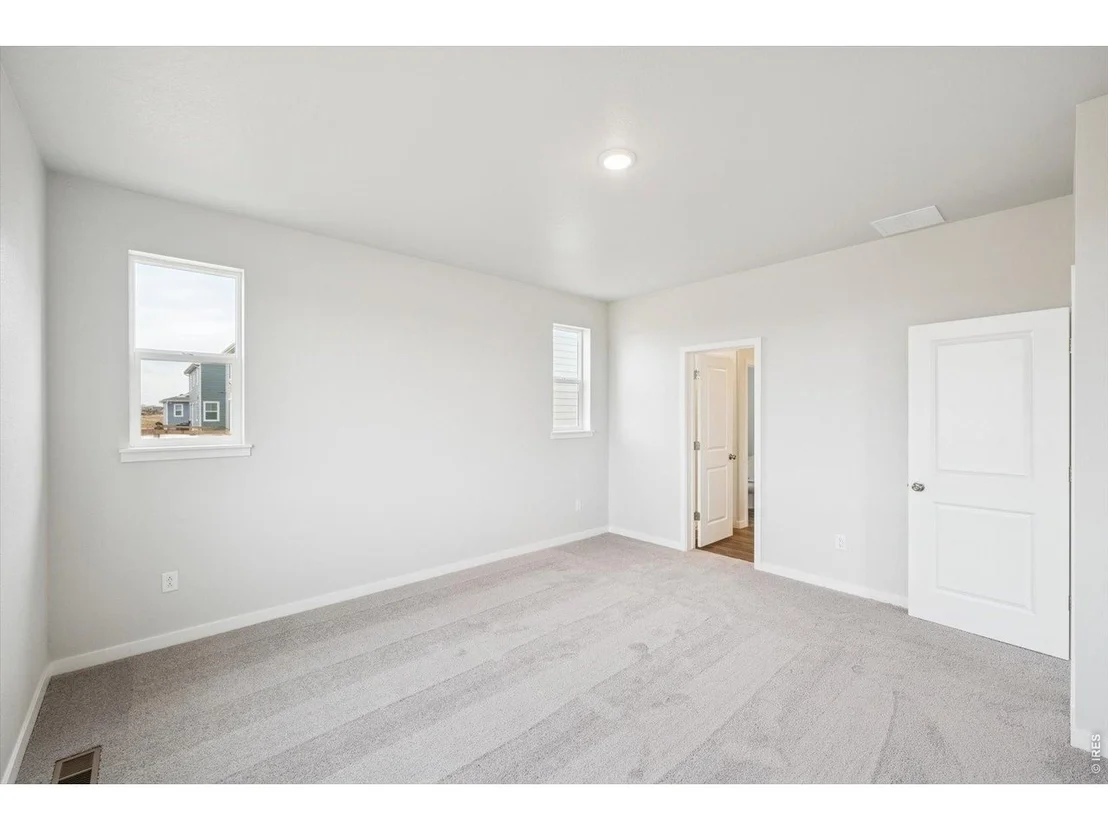 Photo of 815 Kettlepond Way