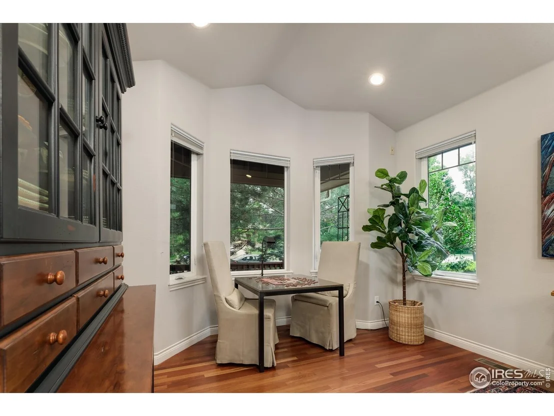 Photo of 320 McConnell Dr