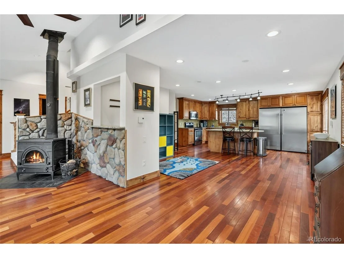 Photo of 54 Lakeview Dr