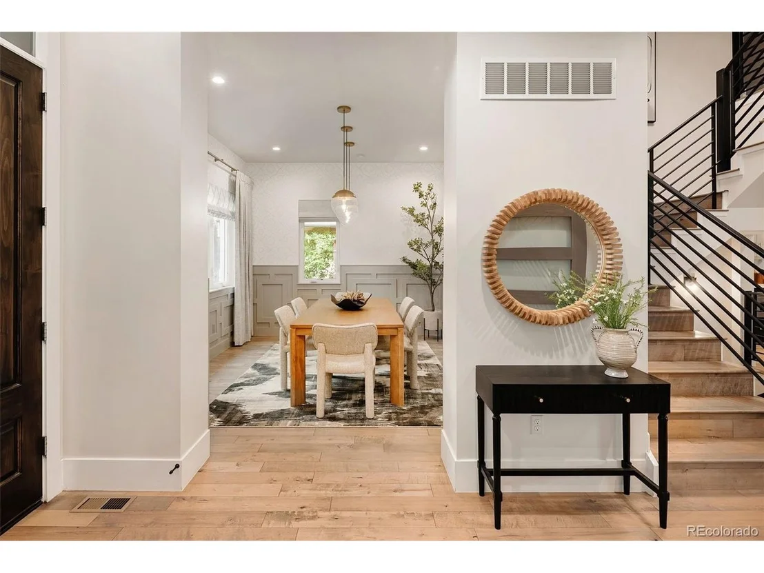 Photo of 20 Ivanhoe St