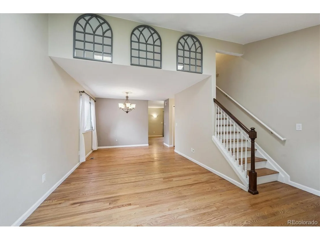 Photo of 6687 Devinney Ct
