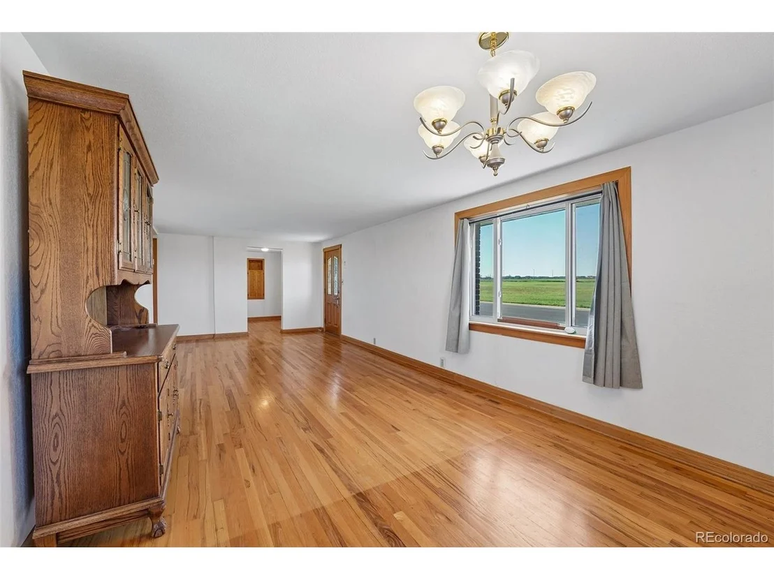 Photo of 101 2nd St