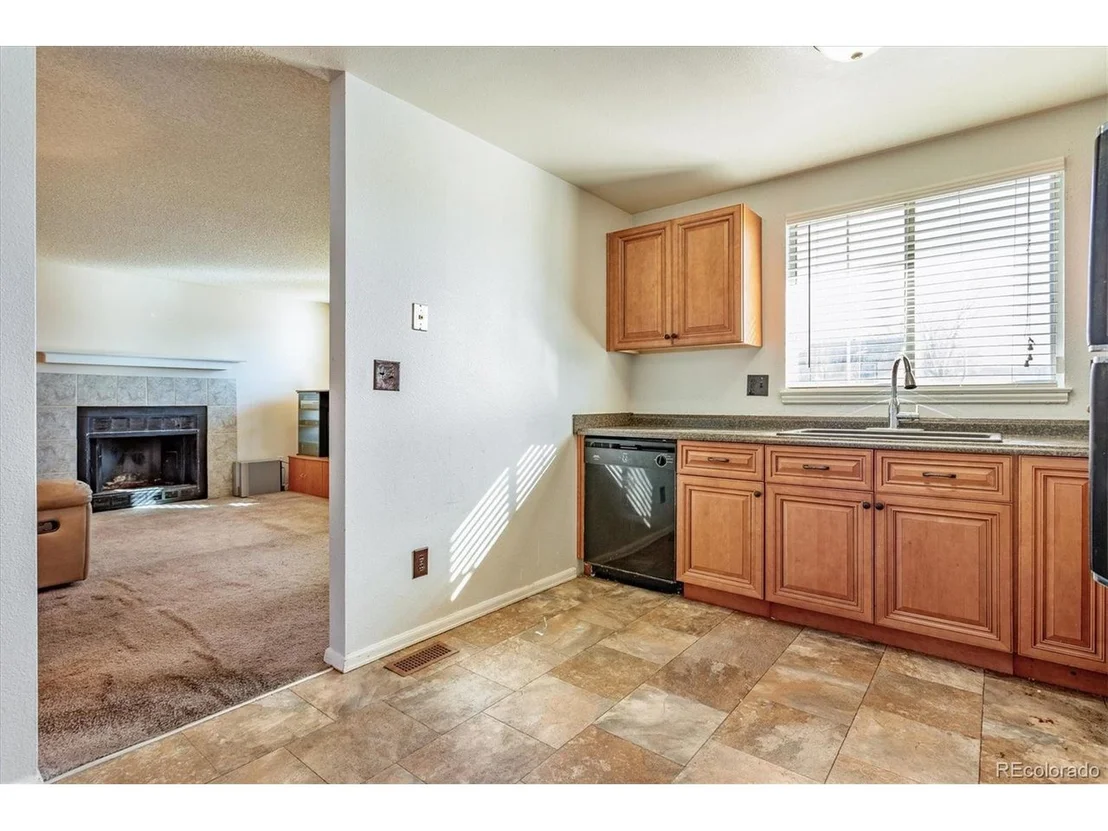 Photo of 5155 Deephaven Ct