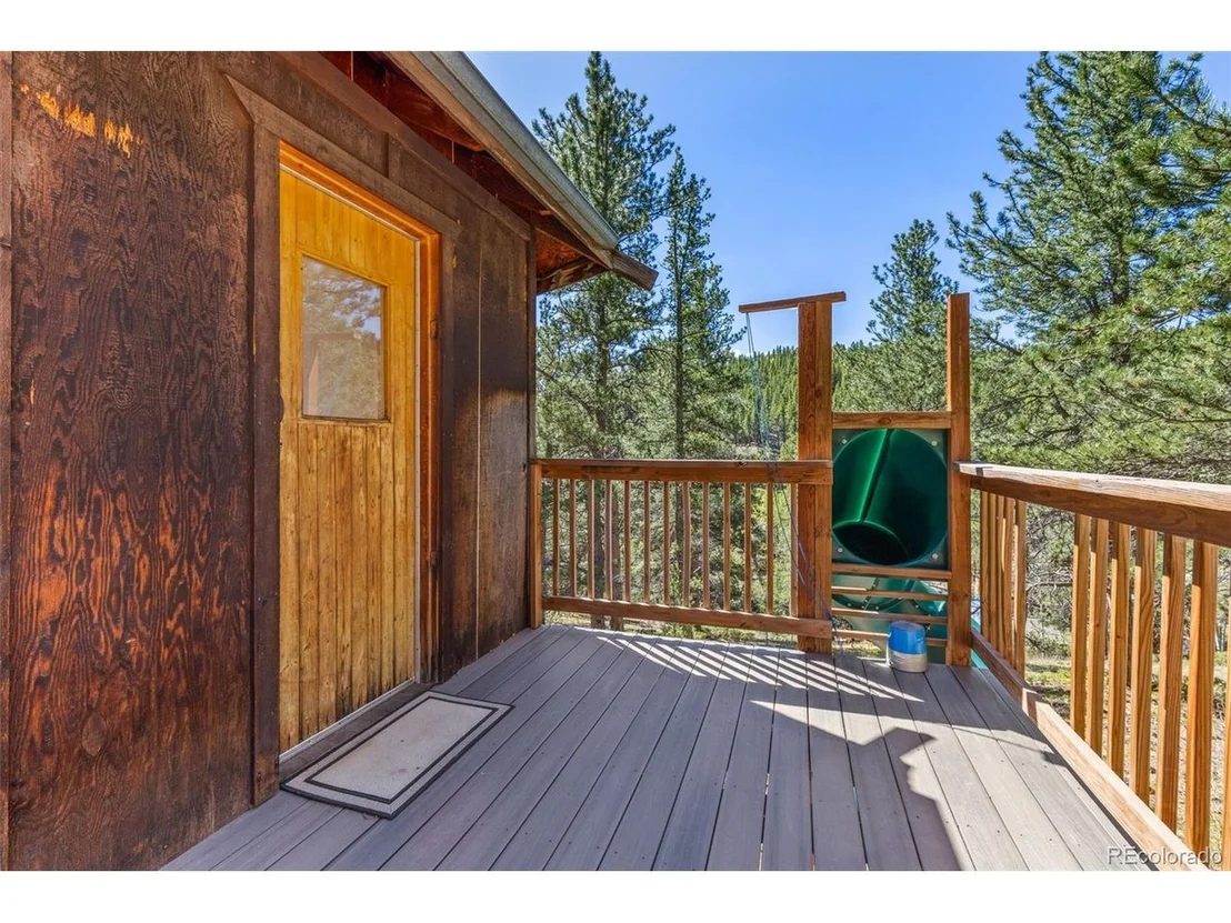 Photo of 414 Upper Travis Gulch Rd