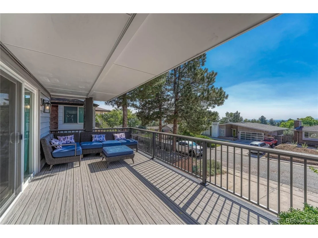 Photo of 8223 W 70th Pl