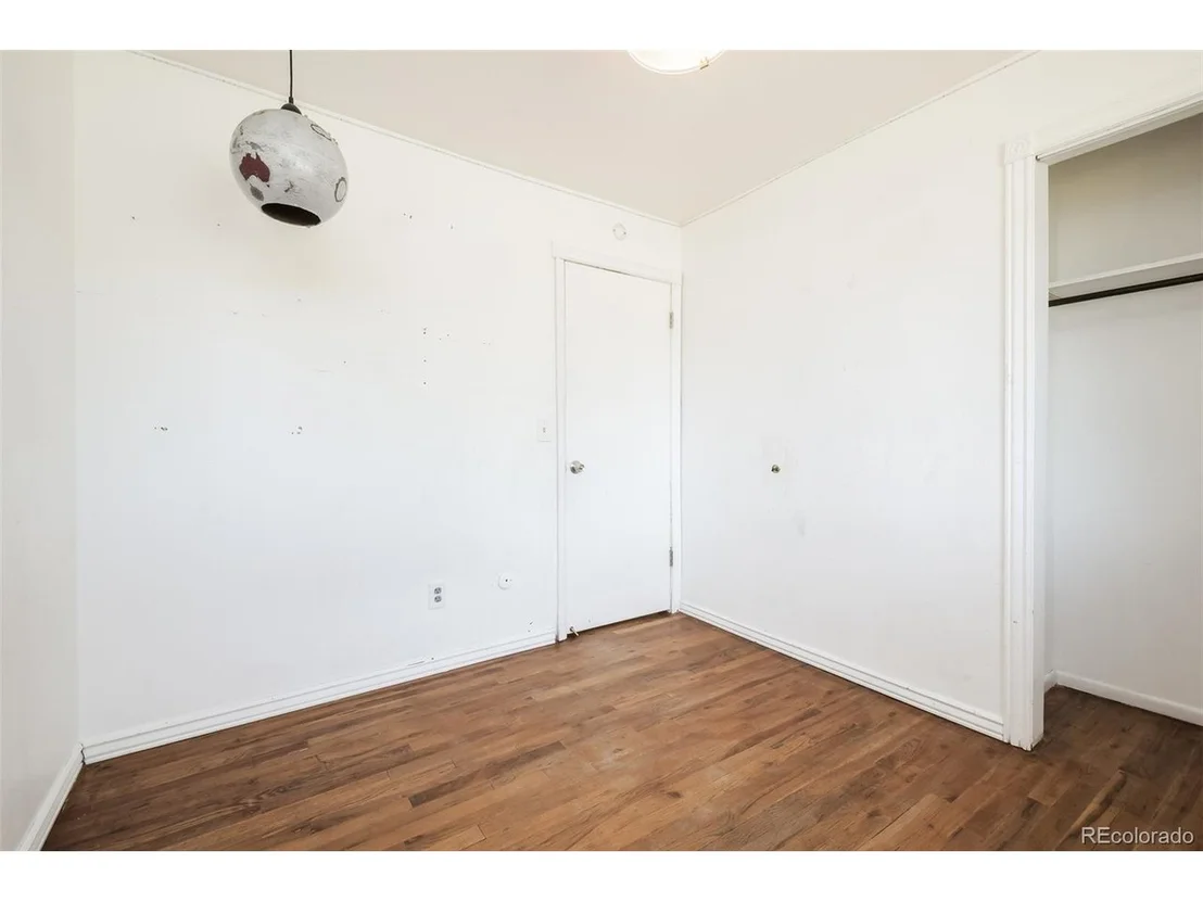 Photo of 3400 Mowry Pl