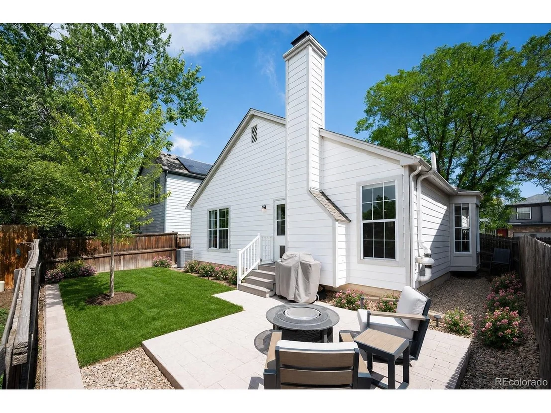 Photo of 1010 Mercury Dr
