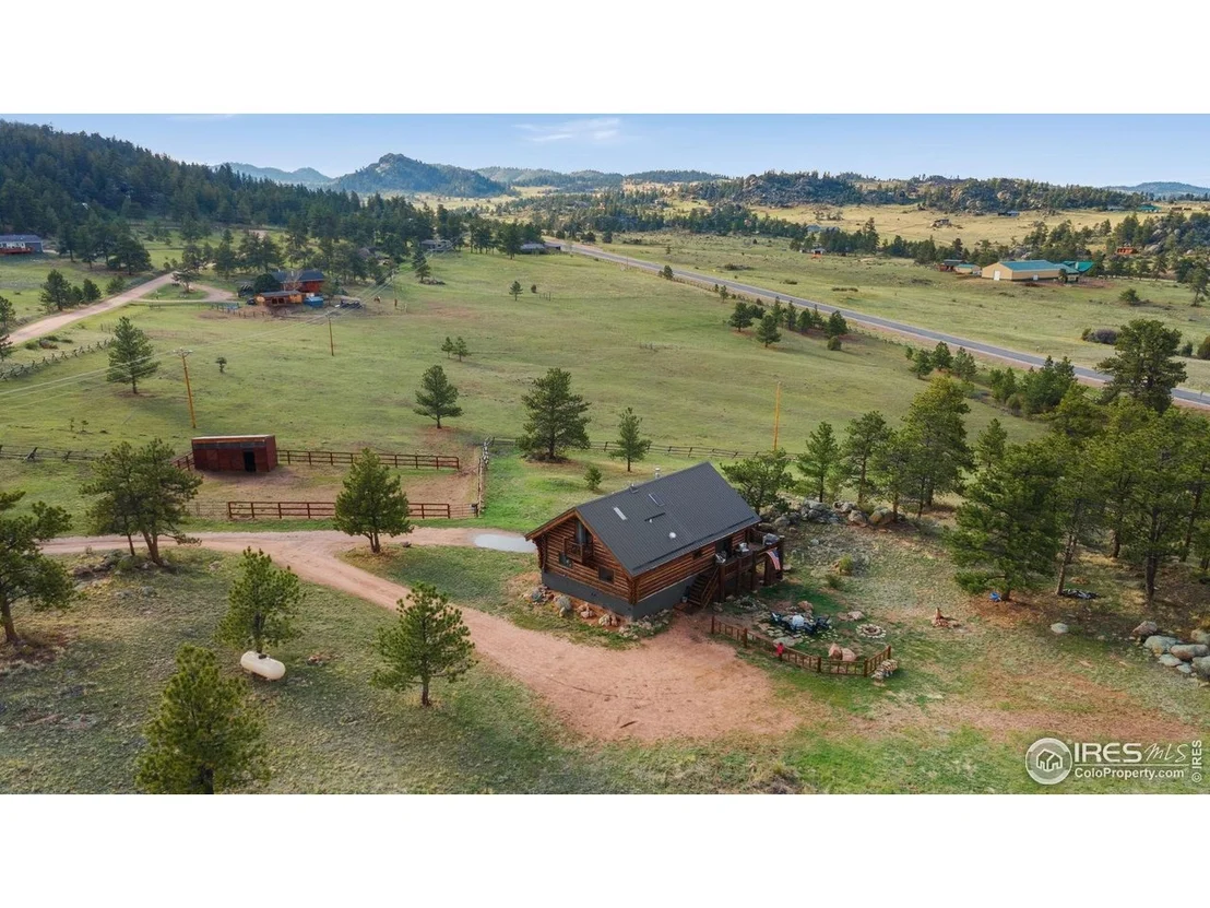 Photo of 344 Snowmass Dr