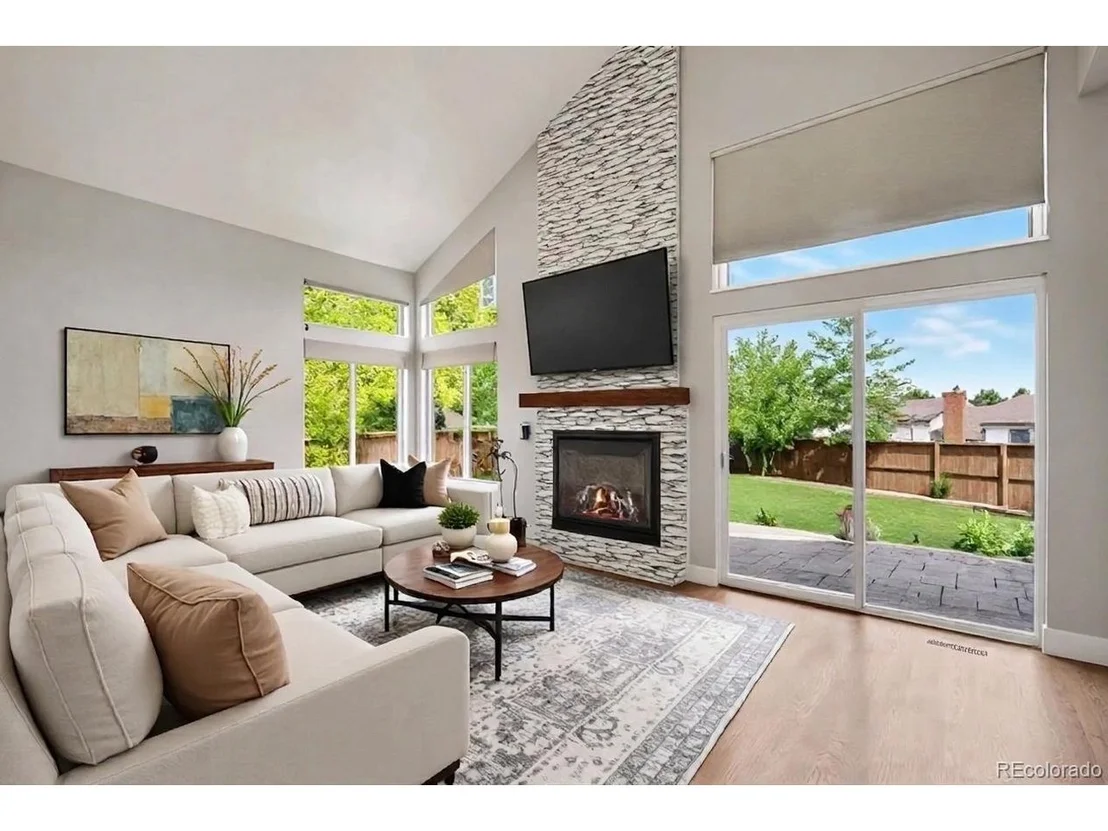Photo of 995 Garden Dr