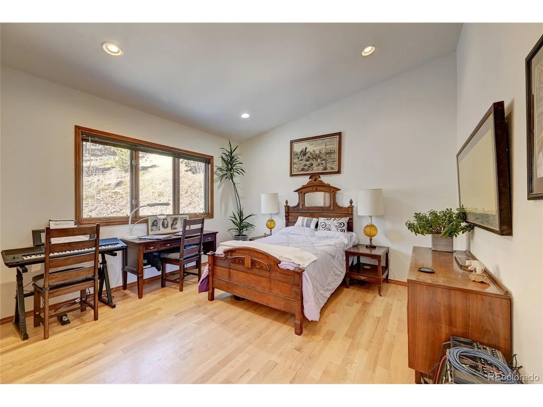 Photo of 34 Lodgepole Cir