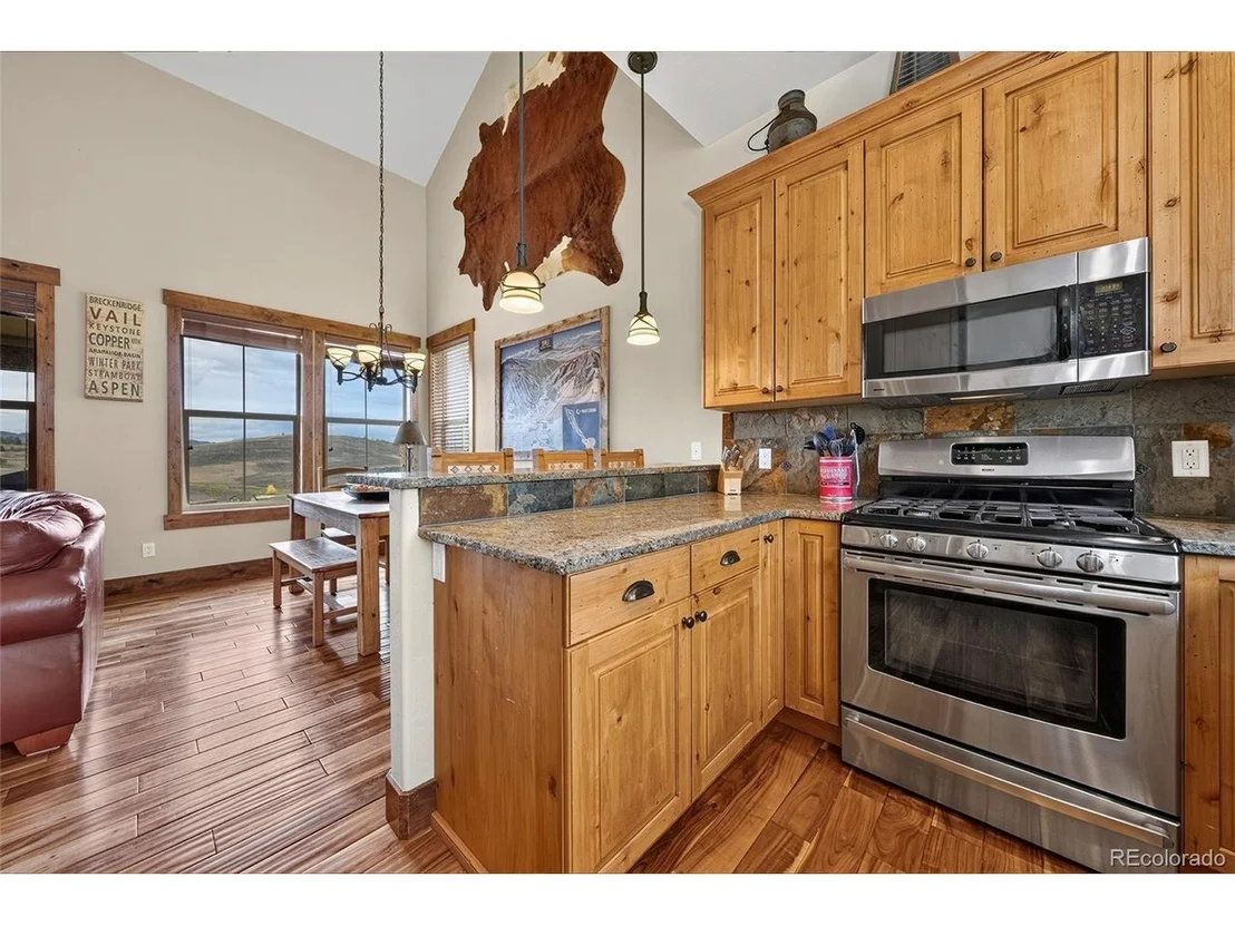 Photo of 103 Peak View Dr