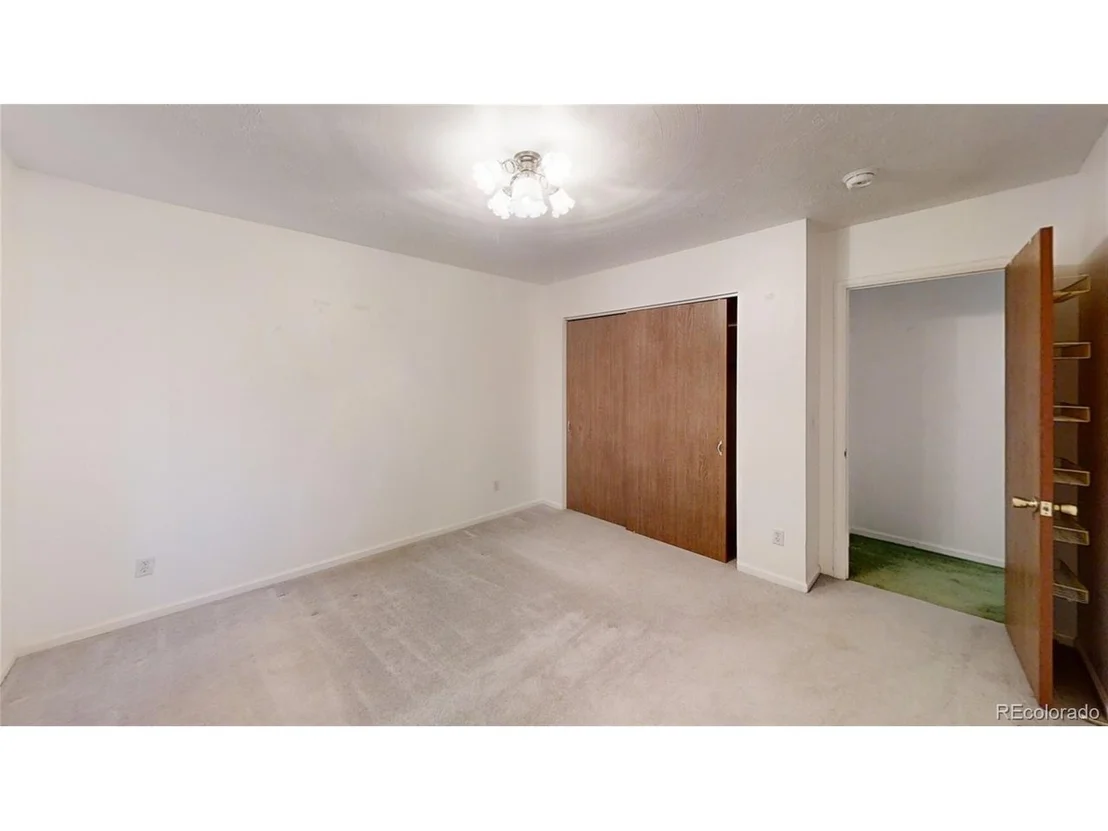 Photo of 2504 Haskell Pl