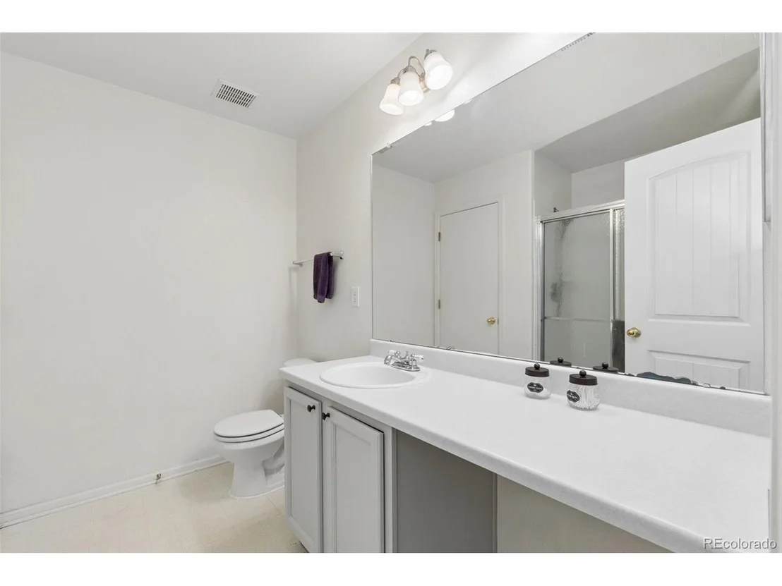 Photo of 727 Willow Dr