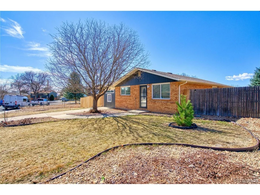 Photo of 737 Goss Dr