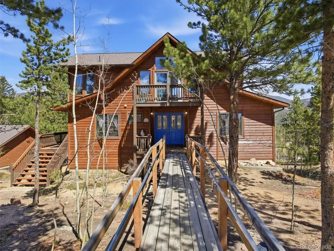 Photo of 232 Highlands Dr