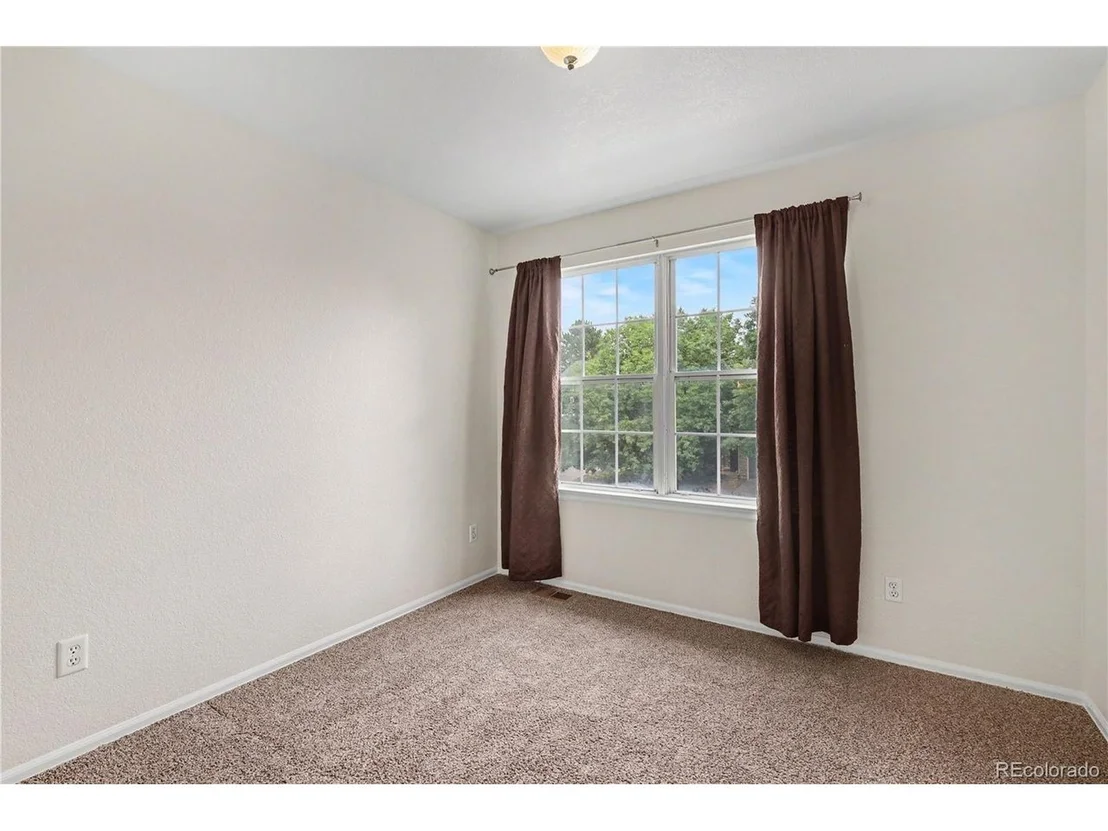 Photo of 1028 Delta Dr