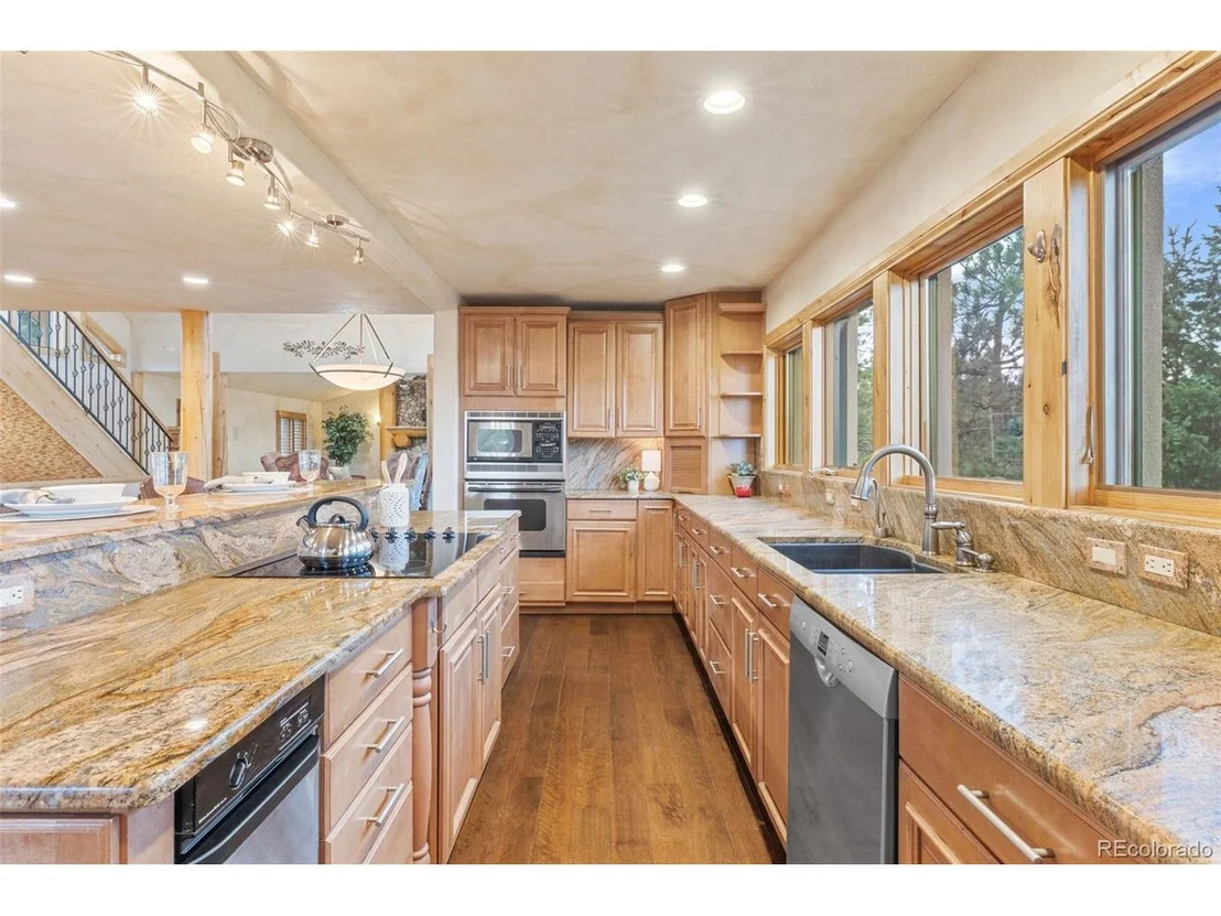 Photo of 27400 Overlook Dr