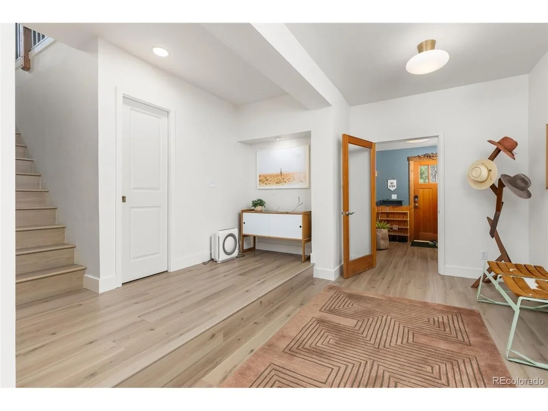 Photo of 25 Shoshoni Way