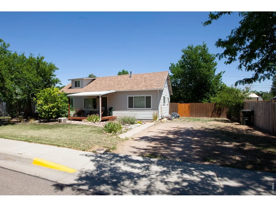 Photo of 324 N 3rd Ave