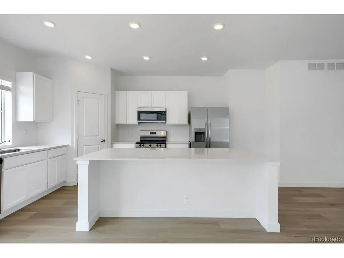 Photo of 1678 Drumming Dr