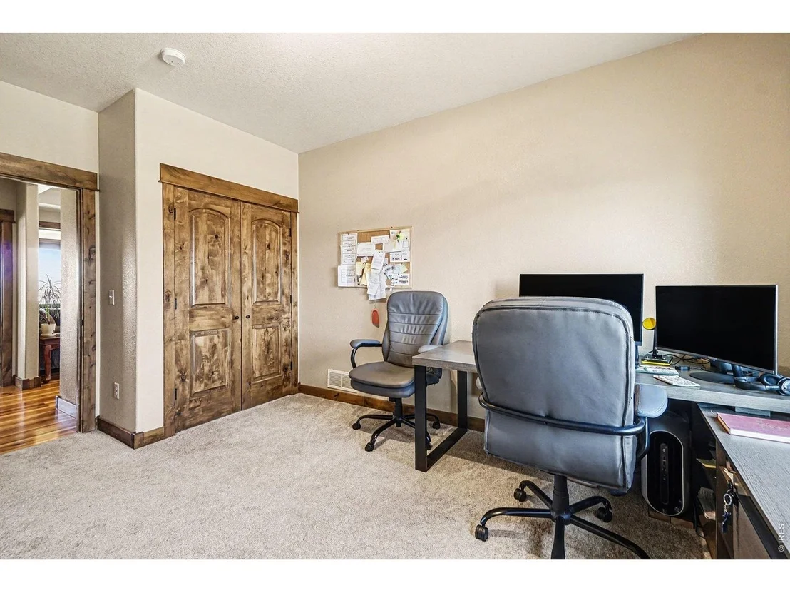 Photo of 39111 Hilltop Cir