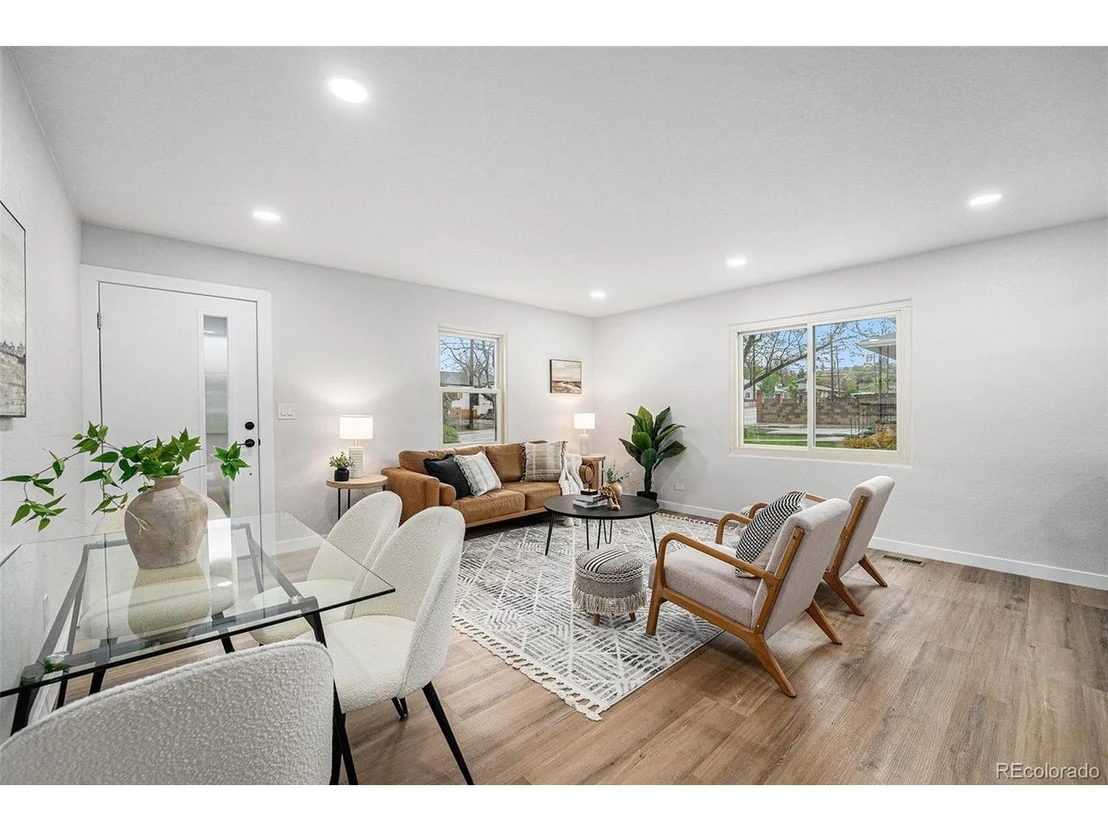 Photo of 5491 Lowell Blvd