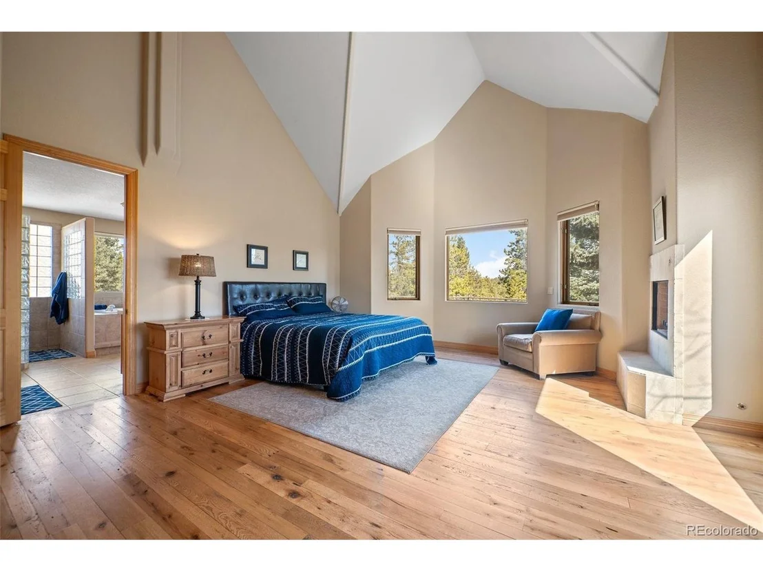 Photo of 11421 Belle Meade Dr