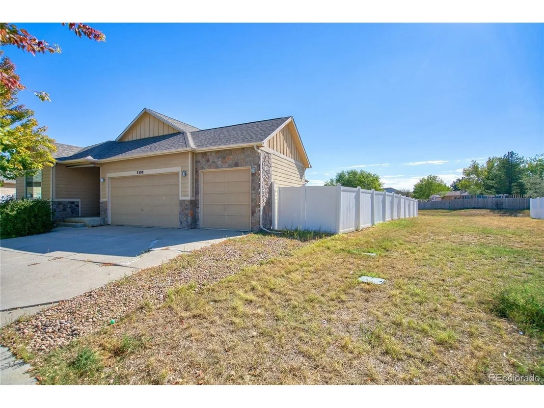 Photo of 3308 Auklet Dr