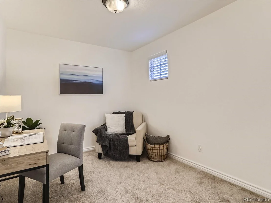Photo of 907 Ulster Way